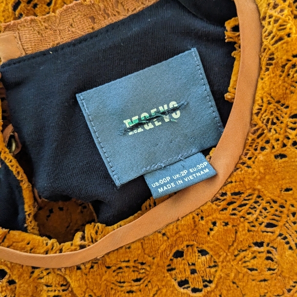 Maeve Amis lace dress! - Picture 7 of 7